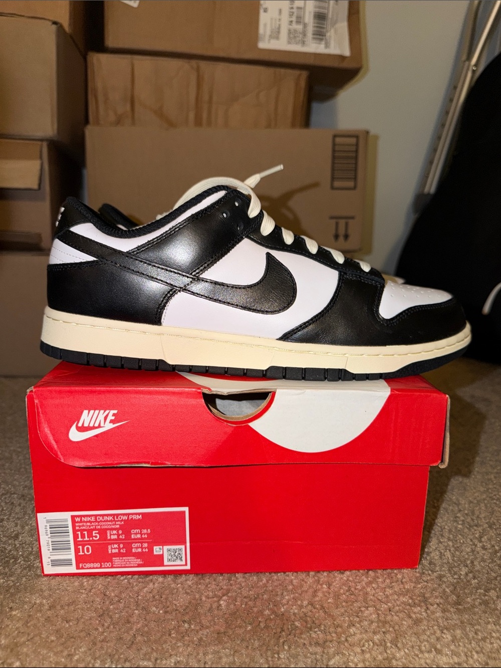 Nike SB Dunks Low Panda